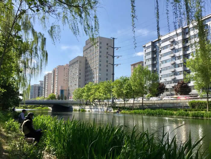 東城區(qū)東直門周邊街道及住宅小區(qū)清洗熱水器