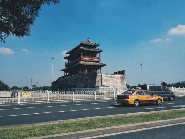 東城區(qū)永定門周邊街道及附近小區(qū)清洗熱水器