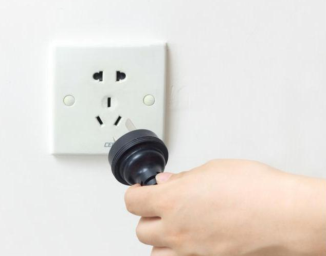 家電清洗個(gè)人安全注意事項(xiàng)